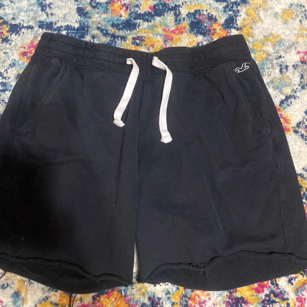 black and white hollister shorts size small